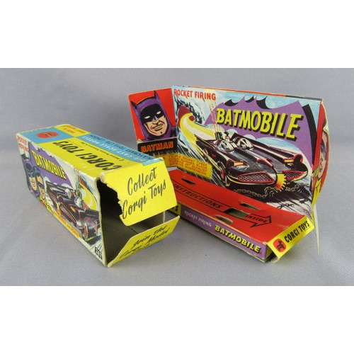 260 - CORGI TOYS 267 Batmobile. Excellent on a Good to Excellent inner display, outer box is Fair – missin... 