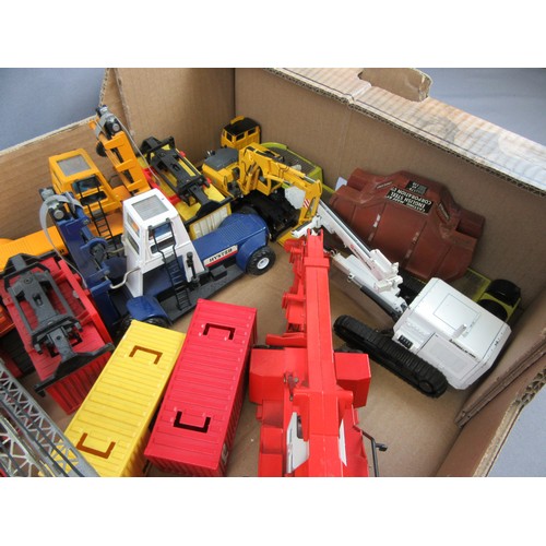 285 - CONSTRUCTION & COMMERCIAL Models to include Dinky, Corgi, NZG and ROS. Playworn to Excellent, unboxe... 