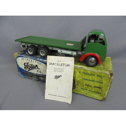 292 - SHACKLETON Foden Flatbed in Green with red mudguards. Excellent Original condition in Good Original ... 