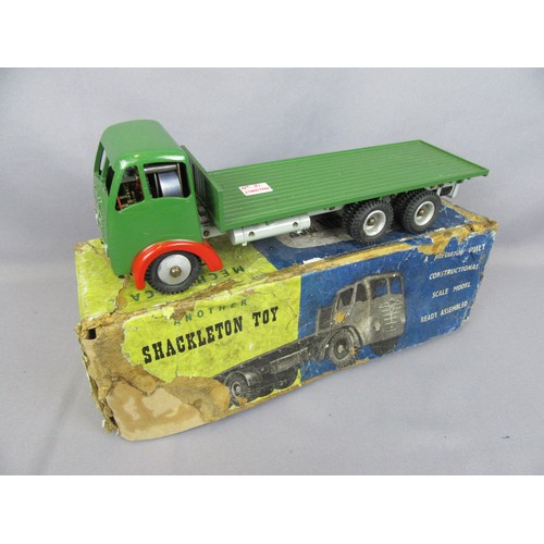 292 - SHACKLETON Foden Flatbed in Green with red mudguards. Excellent Original condition in Good Original ... 