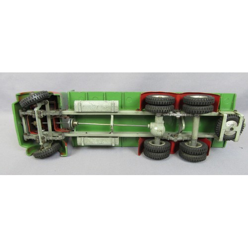 294 - SHACKLETON Foden Flatbed in Green with red mudguards. Good Original condition in Good Original Box.