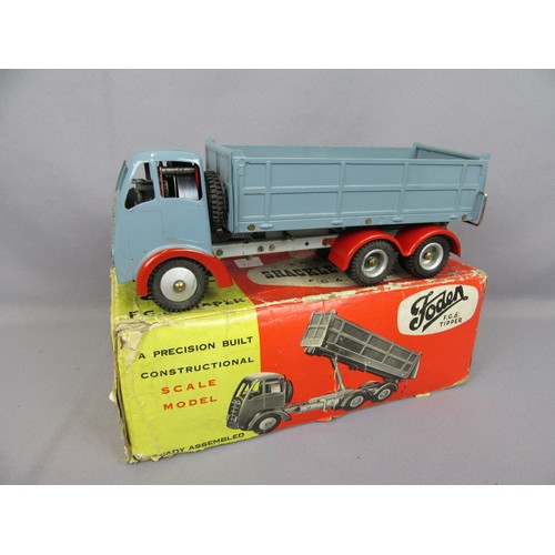 295 - SHACKLETON Foden Tipper Lorry in Grey with red mudguards. Good Plus Original condition in a Fair Ori... 