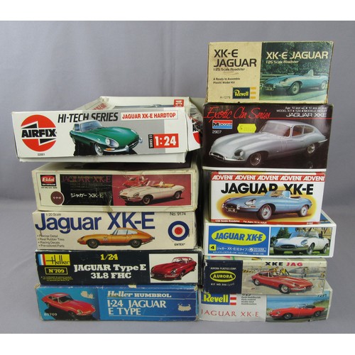 535 - JAGUAR XK-E Model Kits to include Aurora, Revell, Heller, Airfix, Monogram and Gunze Sangyo. All app... 