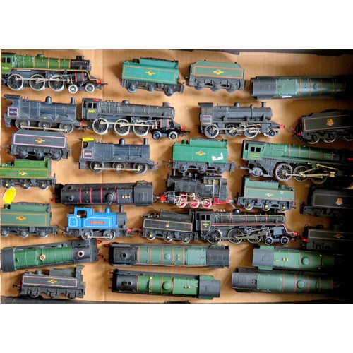 568 - HORNBY / BACHMANN etc. 00 gauge Locos, Tenders, Loco Bodies etc. various types, liveries and conditi... 