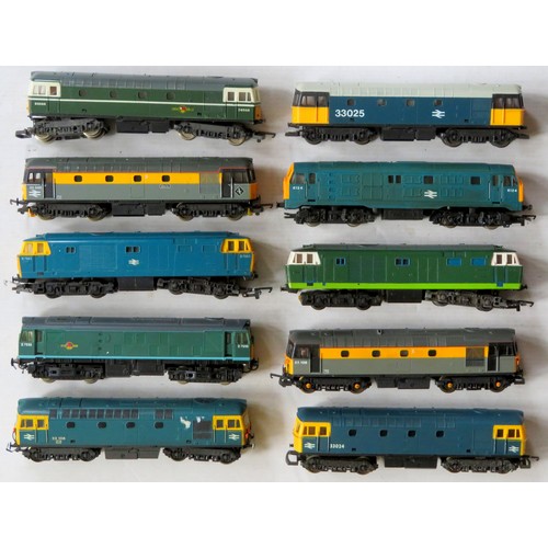 570 - LIMA / HORNBY 00 gauge 10 x Bo-Bo Diesel Locos, mostly Class 33, various liveries, some require atte... 