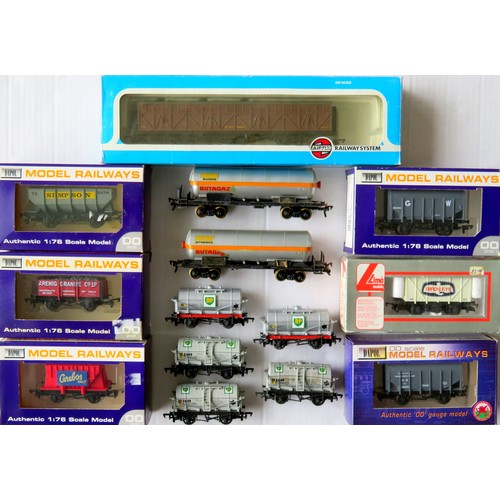 213 - DAPOL / MAINLINE etc. 00 gauge 14 x Goods Rolling Stock to include: Siphon G, Bulk Grain Hoppers, Sa... 