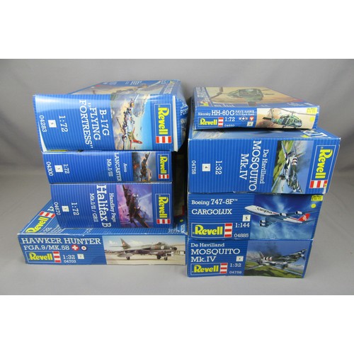 227 - REVELL Model Aircraft Kits to include DeHavilland Mosquito, Boeing 747-8F and others, in Good to Nea... 