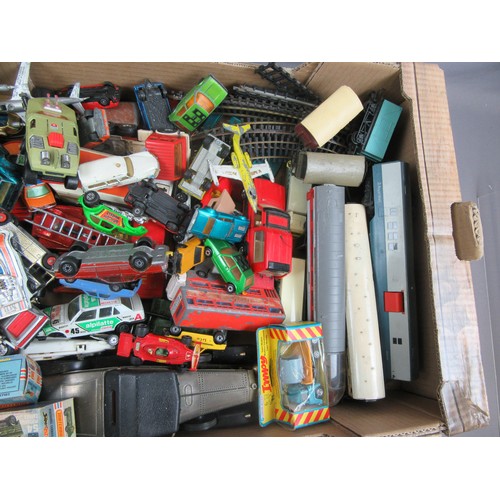 300 - DIECAST / RAILWAY, mixed lot to include Matchbox, Corgi, Lego and assorted railway rolling stock and... 