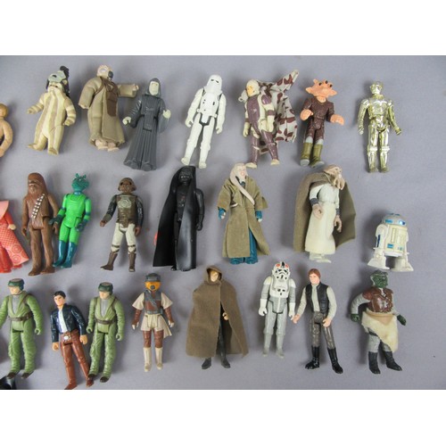 298 - VINTAGE KENNER / PALITOY STAR WARS figures plus assorted accessories. Good to Excellent, unboxed. (4... 