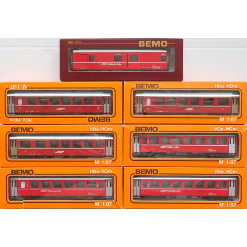 96 - BEMO HOm Rake of 7 x RhB red livery Bogie Coaches comprising: 2 x 3056 1st/2nd Class, 1 x 3058 2nd C... 