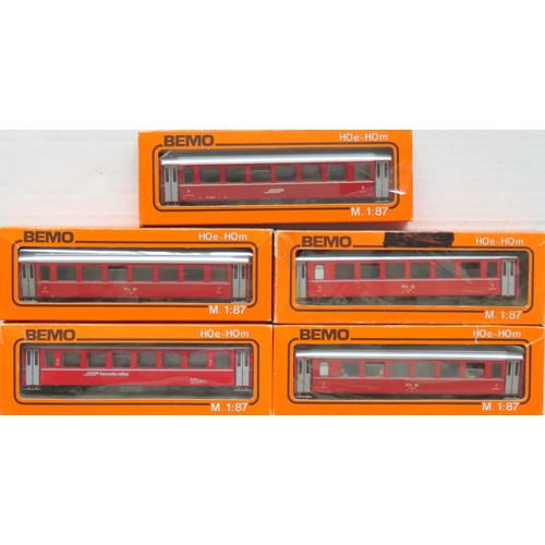 101 - BEMO HOm 5 x red 2nd Class RhB Coaches. All Excellent in Good to Excellent Boxes (5)