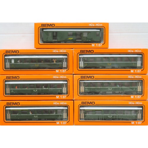 103 - BEMO HOm Rake of 7 x RhB green livery Bogie Coaches comprising: 2 x 3254 2nd Class, 1 x 3055 2nd Cla... 