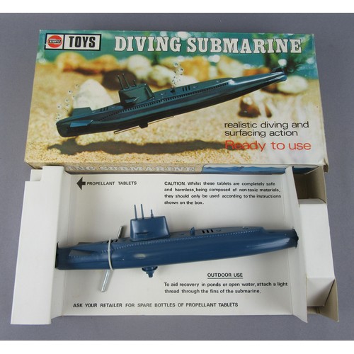 132 - MODEL KITS to include Tamiya 1:35 Panther Tank, Airfix Diving Submarine and Gonio 1:24 M3 Half Track... 