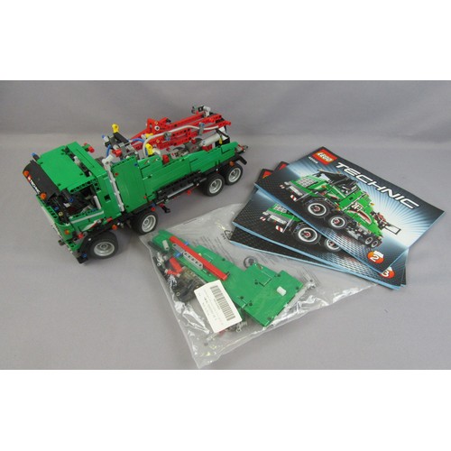 500 - LEGO TECHNIC Mack Anthem (42078) and Service Truck (42008), both uncheck for completeness. (2)