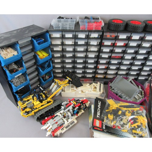 506 - LEGO TECHNIC, large quantity of parts, with instructions/boxes for various models to include 8043 Ex... 