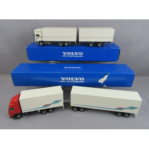 141 - CONRAD 1:43 Volvo FH16 Globetrotter 6x2 4-axle trailer & FH10 Globetrotter Euro Trotter. Near Mint t... 