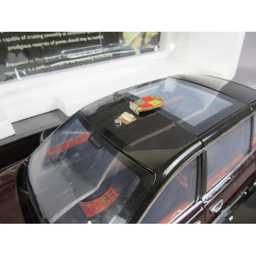 161 - MINICHAMPS 1/18 Bentley State Limousine. Excellent with some damage/loose/missing small parts in a N... 