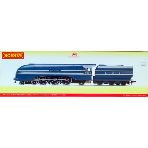 148 - HORNBY (China) 00 gauge R3623 Streamlined Princess Coronation Class 4-6-2 “Queen Elizabeth” Loco and... 