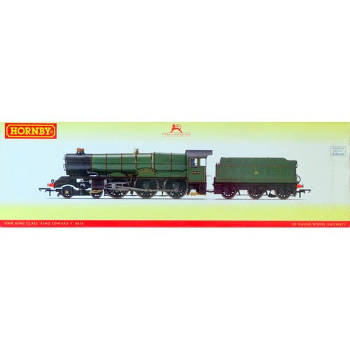 155 - HORNBY (China) 00 gauge R3408 King Class 4-6-0 “King Edward V” Loco and Tender No. 6016 GWR lined gr... 