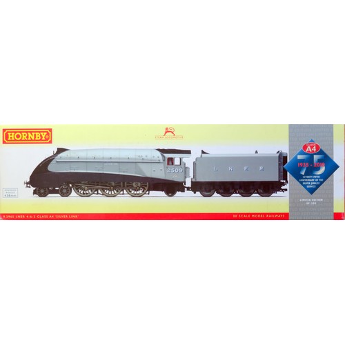 176 - HORNBY (China) 00 gauge R2965 Class A4 4-6-2 “Silver Link” Loco and Tender No. 250 LNER silver Limit... 