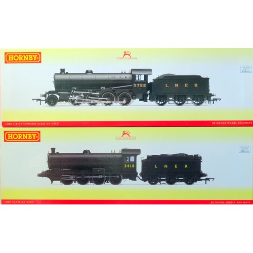 182 - HORNBY (China) 00 gauge LNER Locos comprising: R3424 Class Q6 0-8-0 Loco and Tender No. 3418 LNER bl... 