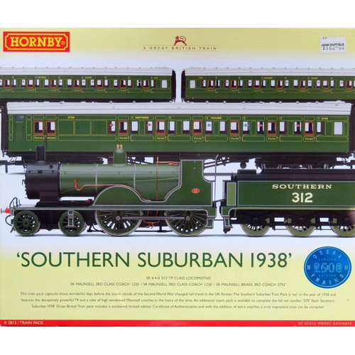 260 - HORNBY (China) 00 gauge R2813 “Southern Suburban 1938” Train Pack containing: Class T9 4-4-0 Loco an... 