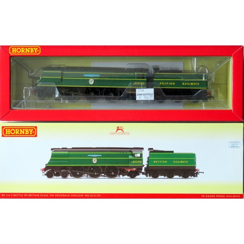 277 - HORNBY (China) 00 gauge R3525 Battle of Britain Class 4-6-2 “Sir Archibald Sinclair” Loco and Tender... 