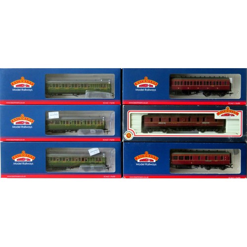 288 - BACHMANN 00 gauge Coaches comprising: 3 x SE&CR (South East & Chatham Railway) 60ft. Birdcage Coache... 