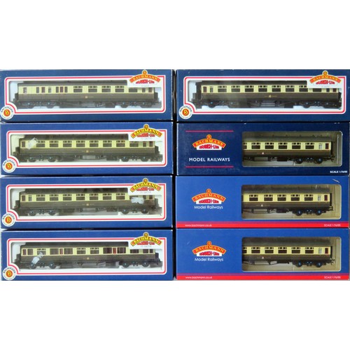 289 - BACHMANN 00 gauge 8 x brown and cream GWR Collett Coaches comprising: 2 x 34-100 1st Class, 34-100A ... 