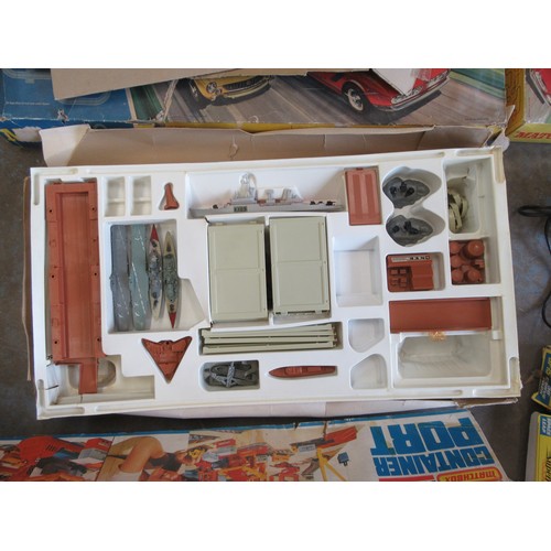 374 - MATCHBOX PLAYSETS to include PS-1 Container Port, PS-2 Seakings Harbour, Matchbox Motorway & Accesso... 