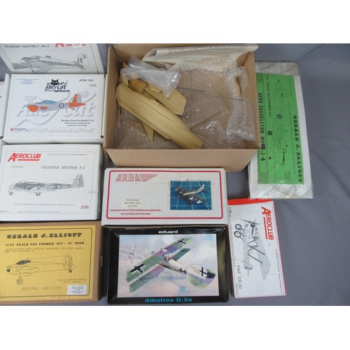 394 - MODEL AIRCRAFT kits to include 1/48 and 1/72 scale by Aeroclub, Gerald J.Elliot and others. Most app... 