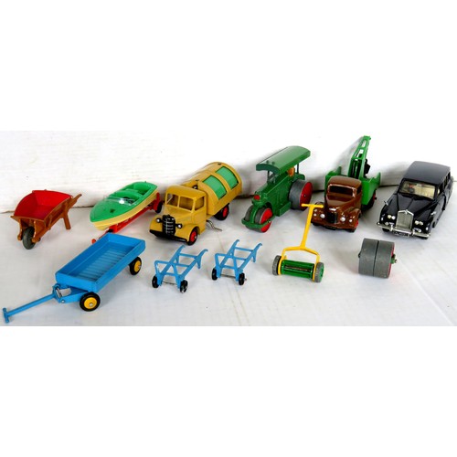 455 - DINKY TOYS comprising: 152 Rolls Royce Phantom V, Aveling-Barford Road Roller, Commer Breakdown Lorr... 