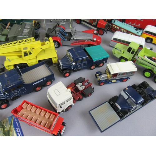 427 - UNBOXED MODELS to include Airfix Fowler Steam Engine, 1/18 Original Classics Dennis Fire Engine. Kyo... 