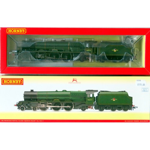 488 - HORNBY (China) 00 gauge R3855 Princess Royal Class 4-6-2 “Queen Maud” Loco and Tender No. 46211 BR l... 