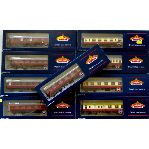 518 - BACHMANN 00 gauge 9 x BR Mk. 1 Coaches (4 x crimson and cream, 5 x maroon). Excellent to Near Mint i... 