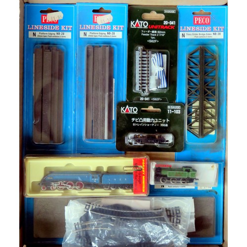 61 - HORNBY MINITRIX / GRAFAR / KATO / PECO N gauge Locos, Accessories and Track comprising: Hornby Minit... 