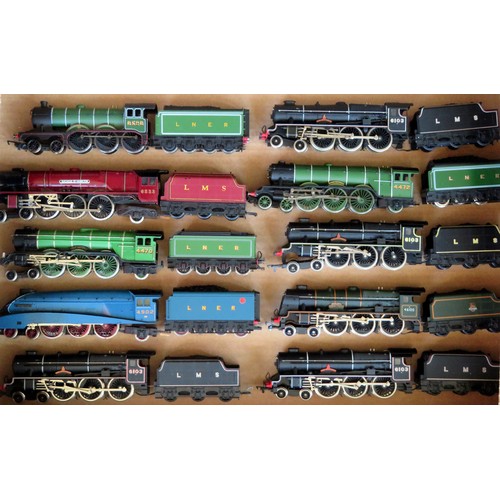 67 - HORNBY / AIRFIX 00 gauge 10 x Locos and Tenders to includes 4-6-0, 4-6-2, various types and conditio... 