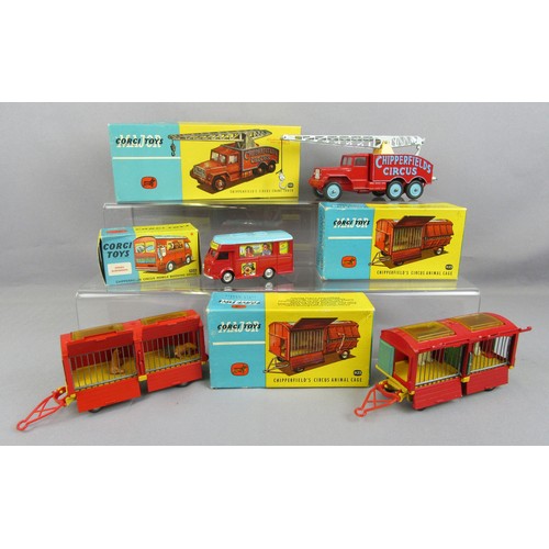 472 - CORGI TOYS 1121 “CHIPPERFIELD’S CIRCUS” Scammell Crane Truck, 2x 1123 Animal Cage (one with 2 Polar ... 