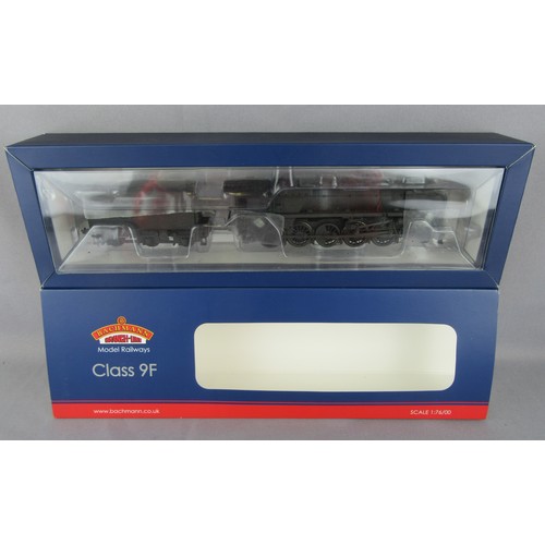 502 - Bachmann OO Gauge 32-859Z 2-10-0 BR black 9F Class No 92000. This is a weathered edition produced ex... 