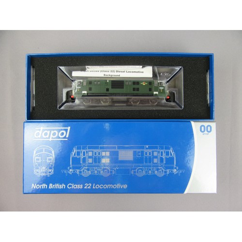 581 - Dapol OO Gauge 4D-012-007 Bo-Bo BR green Class 22 Diesel loco No D6321. Mint in Mint Box.