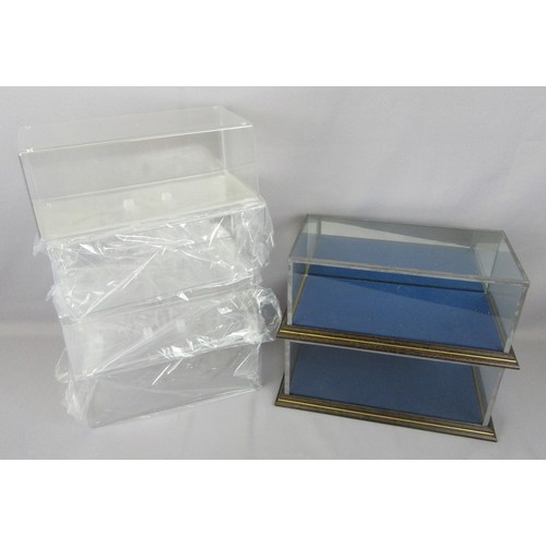 28 - 1:18 DISPLAY CASES, 2x desk top glass cases with mirrored backs and 4x Acrylic/Perspex cases. Near M... 