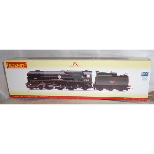 101 - Hornby (China) R2587 4-6-2 BR green Rebuilt Battle of Britain Class loco No. 34062 “17 Squadron”. Mi... 