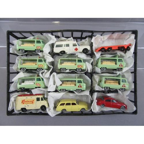 24 - MATCHBOX 1-75 Regular Wheels, group of 24 in plastic carry case to include 7x No.21 Commer Milk Floa... 