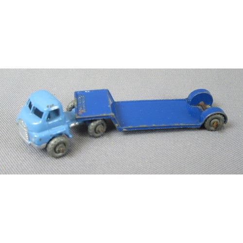 25 - MATCHBOX 1-75 Regular Wheels, group of 24 in plastic carry case to include 5x No.27 Bedford Low Load... 