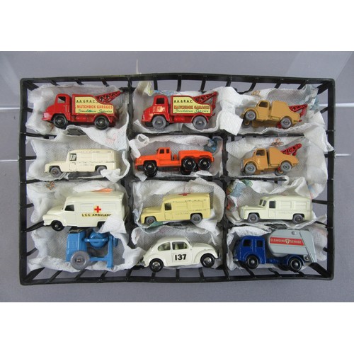 39 - MATCHBOX 1-75 Regular Wheels, group of 24 in plastic carry case to include 3x No.13 Dodge Tow Truck,... 