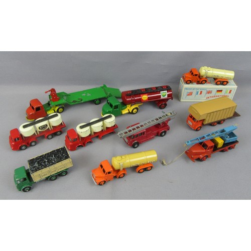 71 - MORESTONE / BUDGIE TOYS / TIMPO, group of unboxed commercials to include Timpo Articulated 