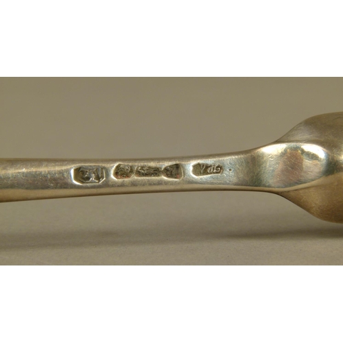 304 - A GEORGE III SILVER DOUBLE-ENDED MARROW SCOOP by Hester Bateman, London 1795, 22.5cm long