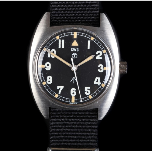 15B - A CWC gentleman's military issue stainless steel wristwatch, c.1976, manual jewel lever movement, bl... 