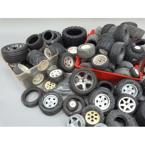 38 - A quantity of spare model wheels and tyres of various sizes (box)