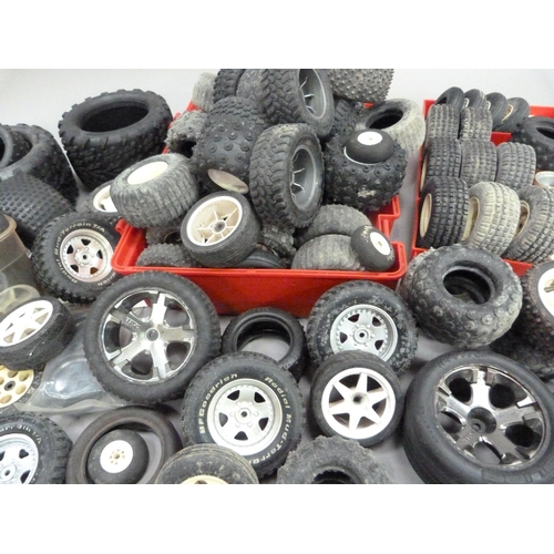 38 - A quantity of spare model wheels and tyres of various sizes (box)